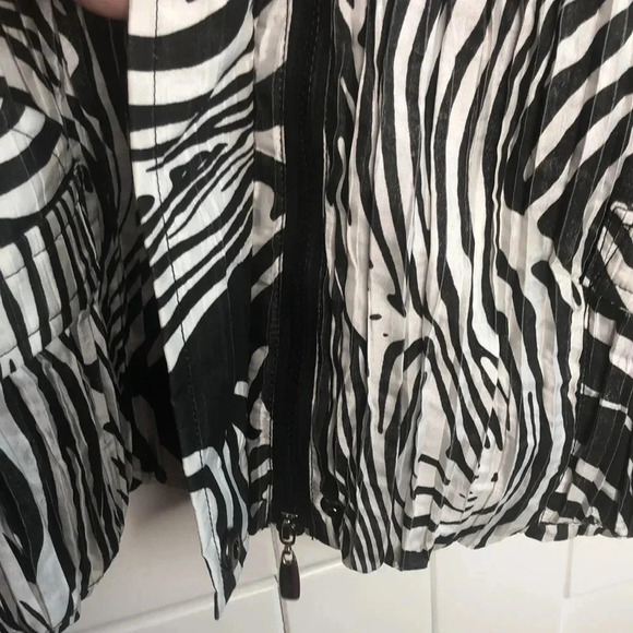 UBU Zebra Print Jacket - Picture 4 of 9